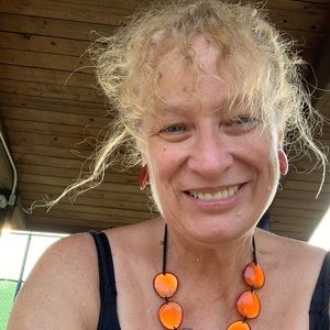 Meet your Posher, Yvonne